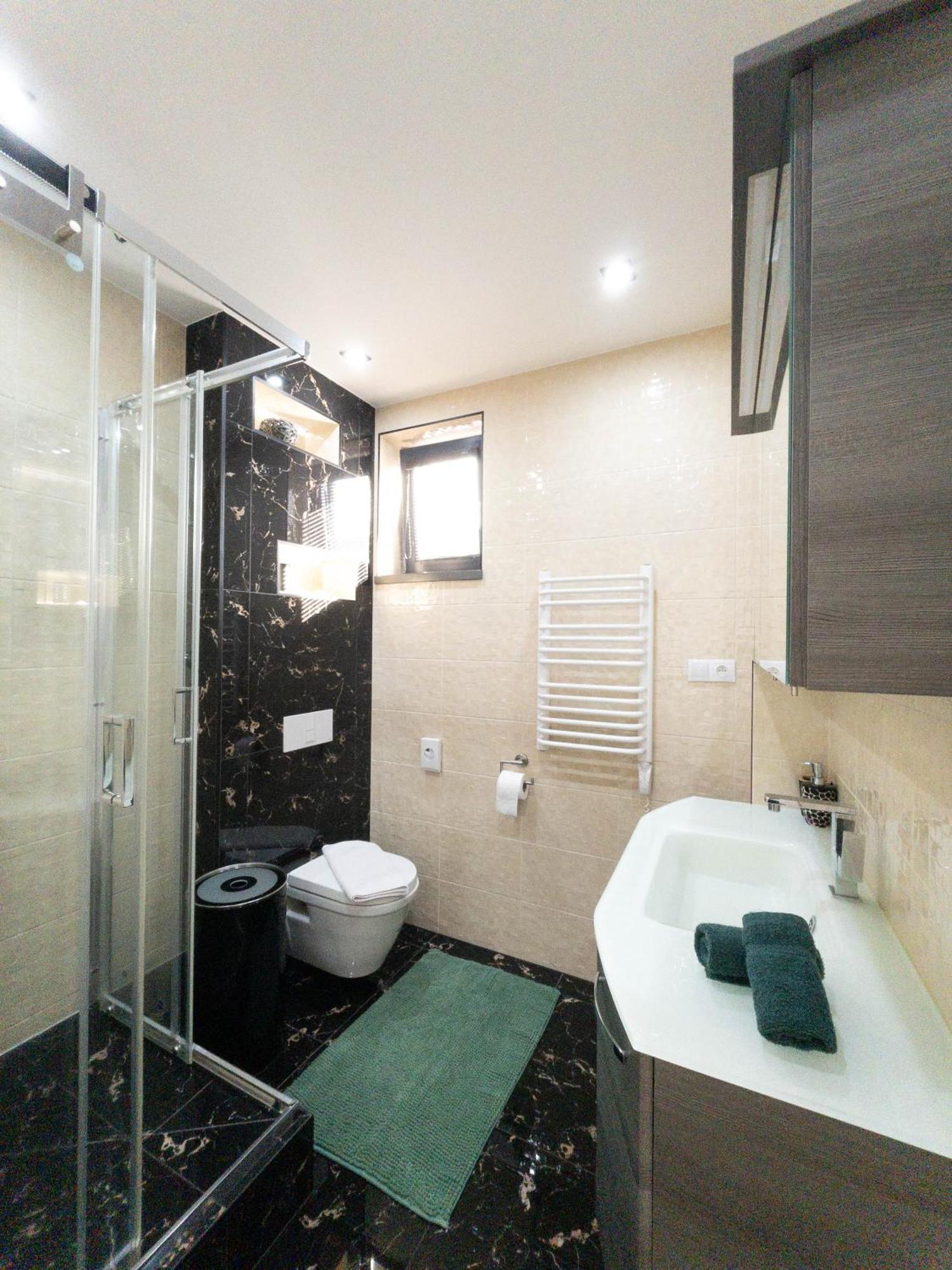 Apartman Navrchu Брезно Екстер'єр фото